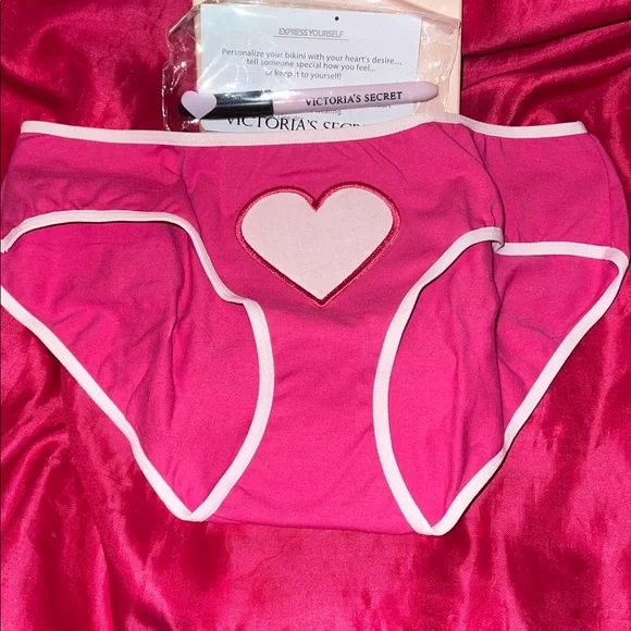 Victoria's Secret RARE Y2K Express Yourself Pink Heart Panty NWT - Picture 2 of 6